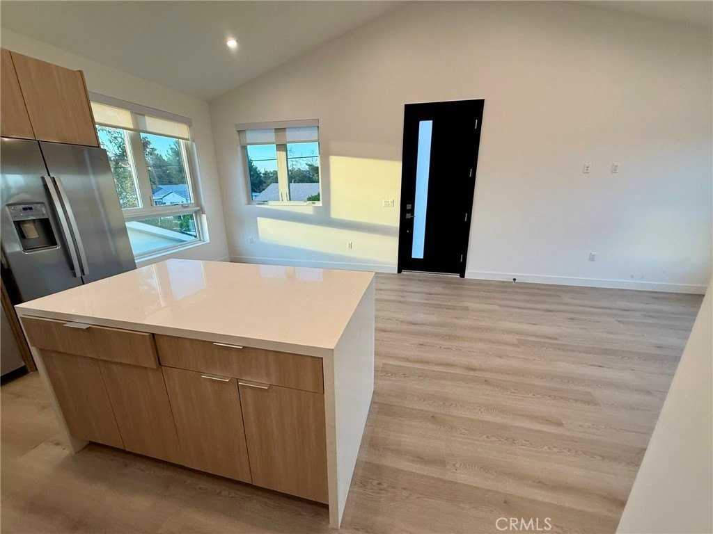 17816 Bullock St - Photo 4 of 23