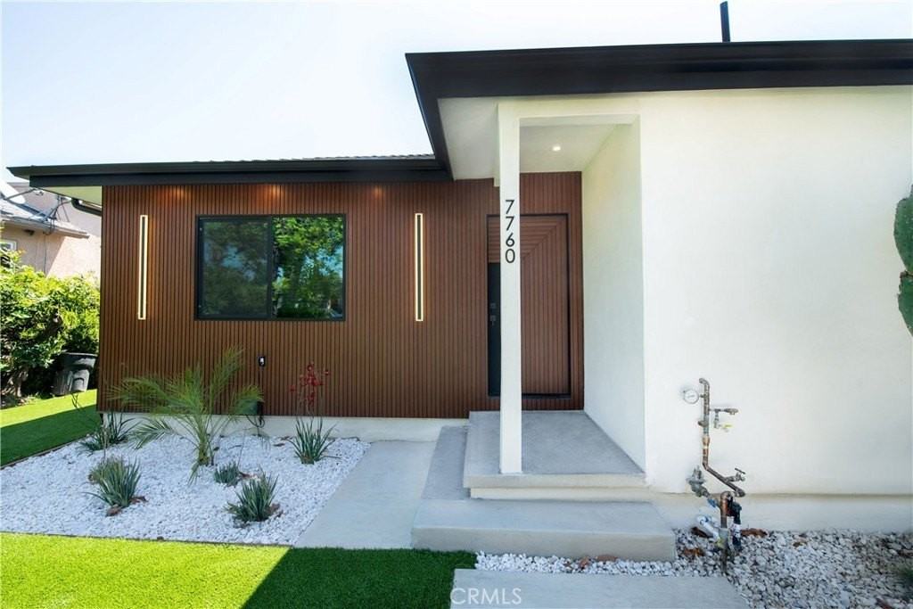 7760 Independence Ave - Photo 2 of 50