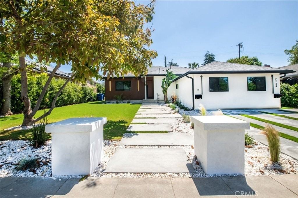 7760 Independence Ave - Photo 4 of 50