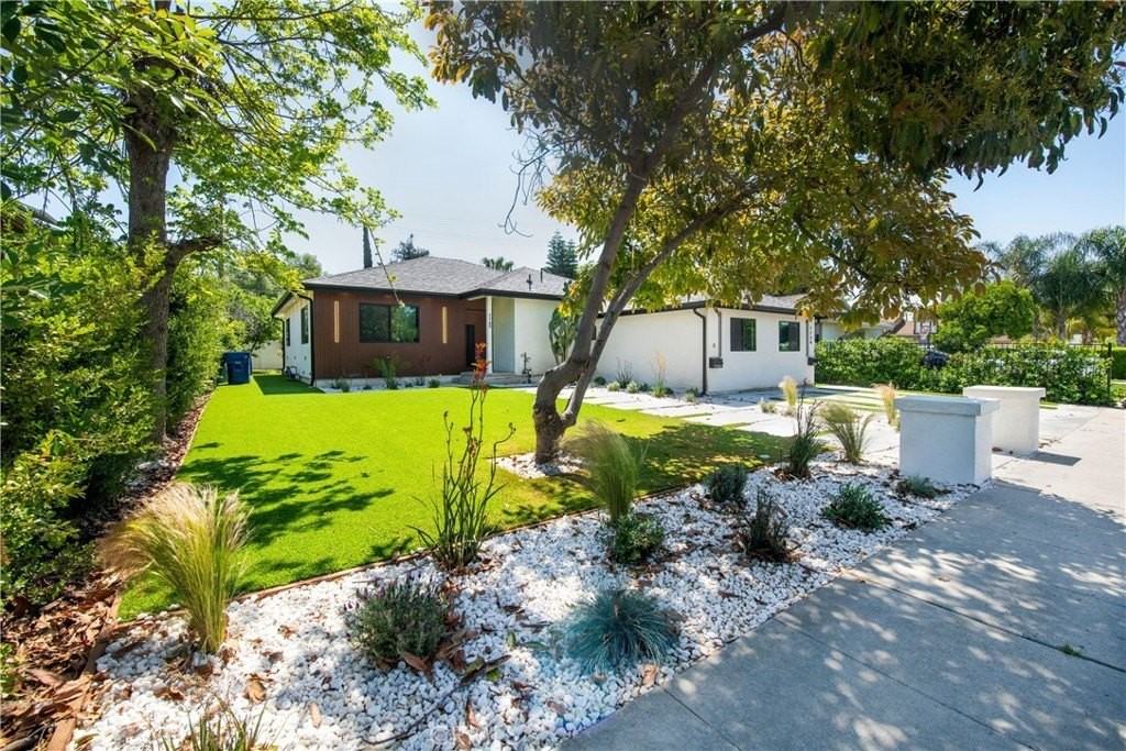 7760 Independence Ave - Photo 7 of 50