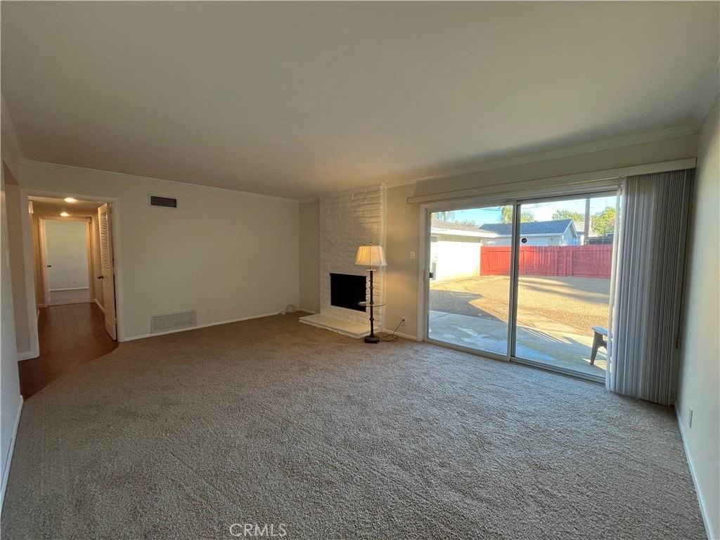 18735 Nordhoff St - Photo 7 of 19