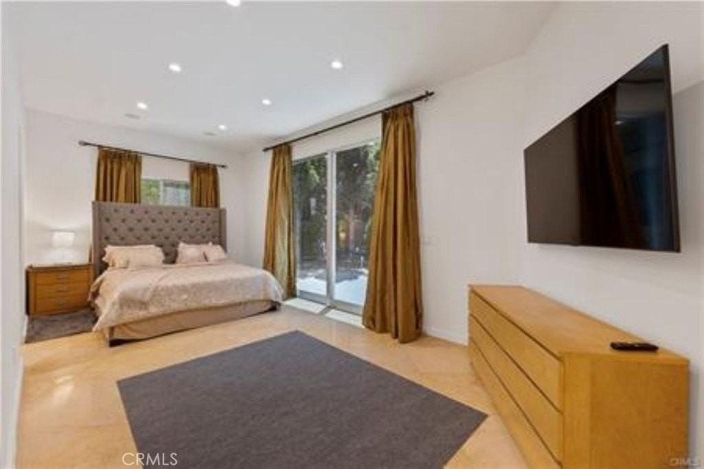 5353 Shirley Ave - Photo 3 of 25