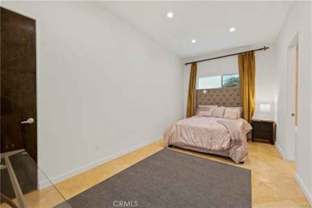 5353 Shirley Ave - Photo 4 of 25