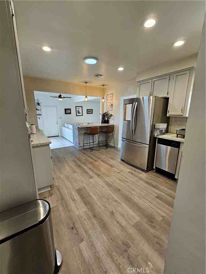 1226 Calvin Ln - Photo 3 of 15