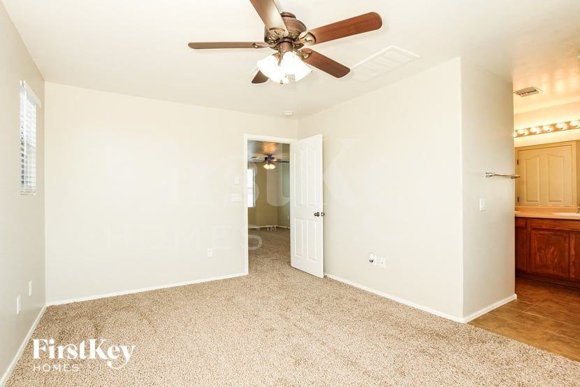 12072 W Formosa Ln - Photo 7 of 15