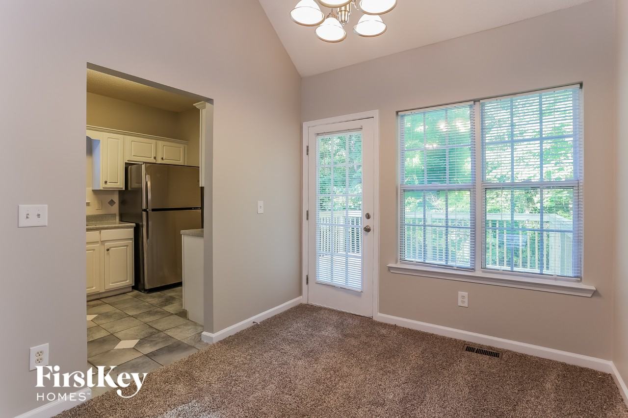 7820 Capps Ferry Rd - Photo 4 of 14