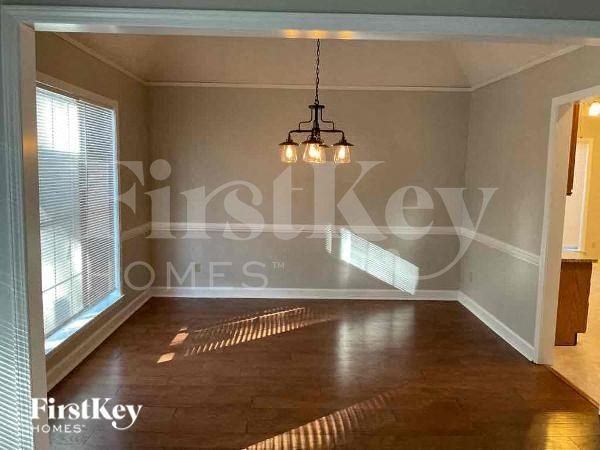 4251 Steffan Woods Cv - Photo 3 of 11