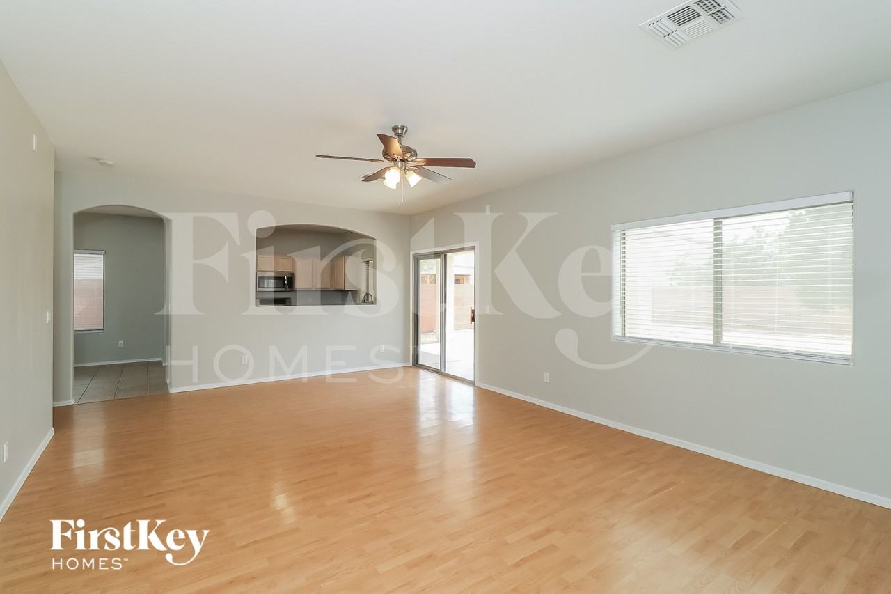 13171 W Gelding Cir - Photo 3 of 15