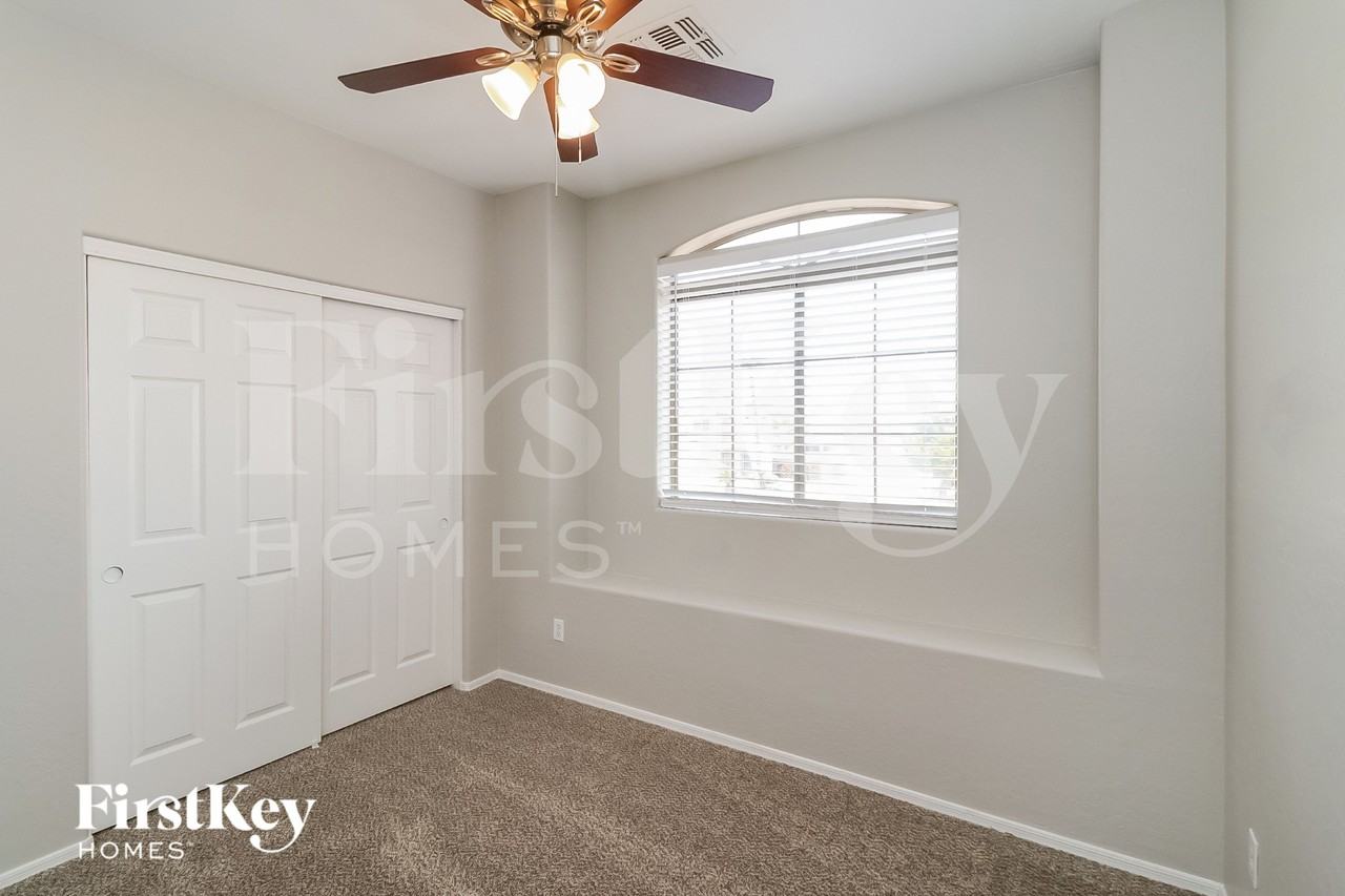 13171 W Gelding Cir - Photo 6 of 15