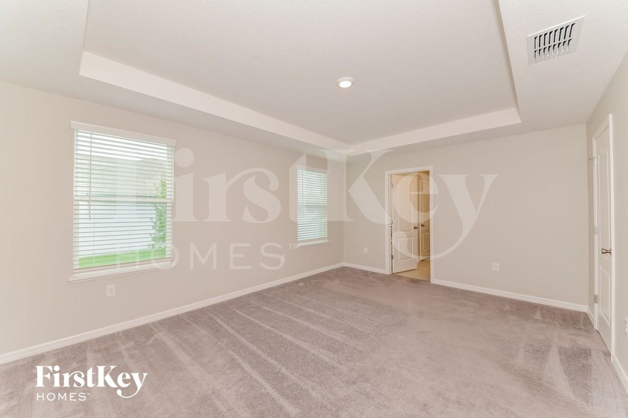 4526 Birdsong Dr - Photo 6 of 15