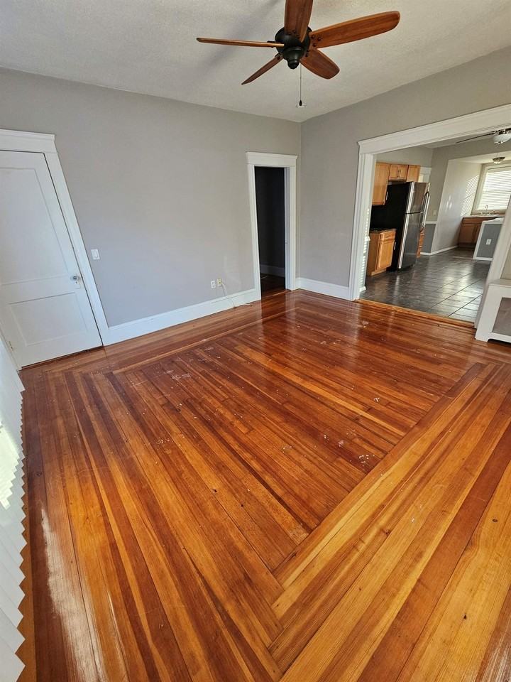 53 Chaplin St - Photo 2 of 13