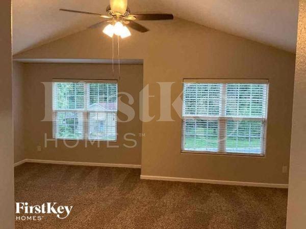 6819 Ware Rd - Photo 2 of 10