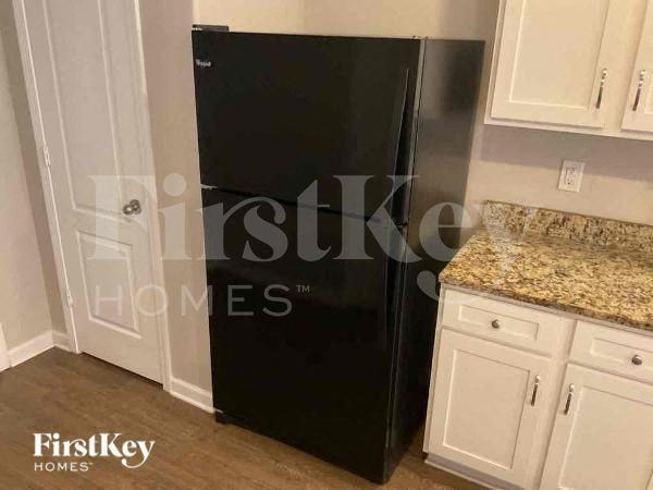 6819 Ware Rd - Photo 6 of 10