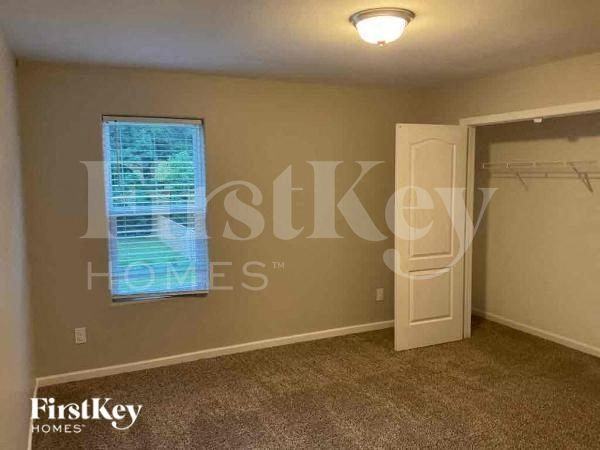 6819 Ware Rd - Photo 7 of 10