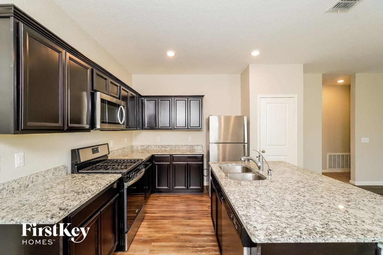 13509 Sunrise Mdw - Photo 6 of 15