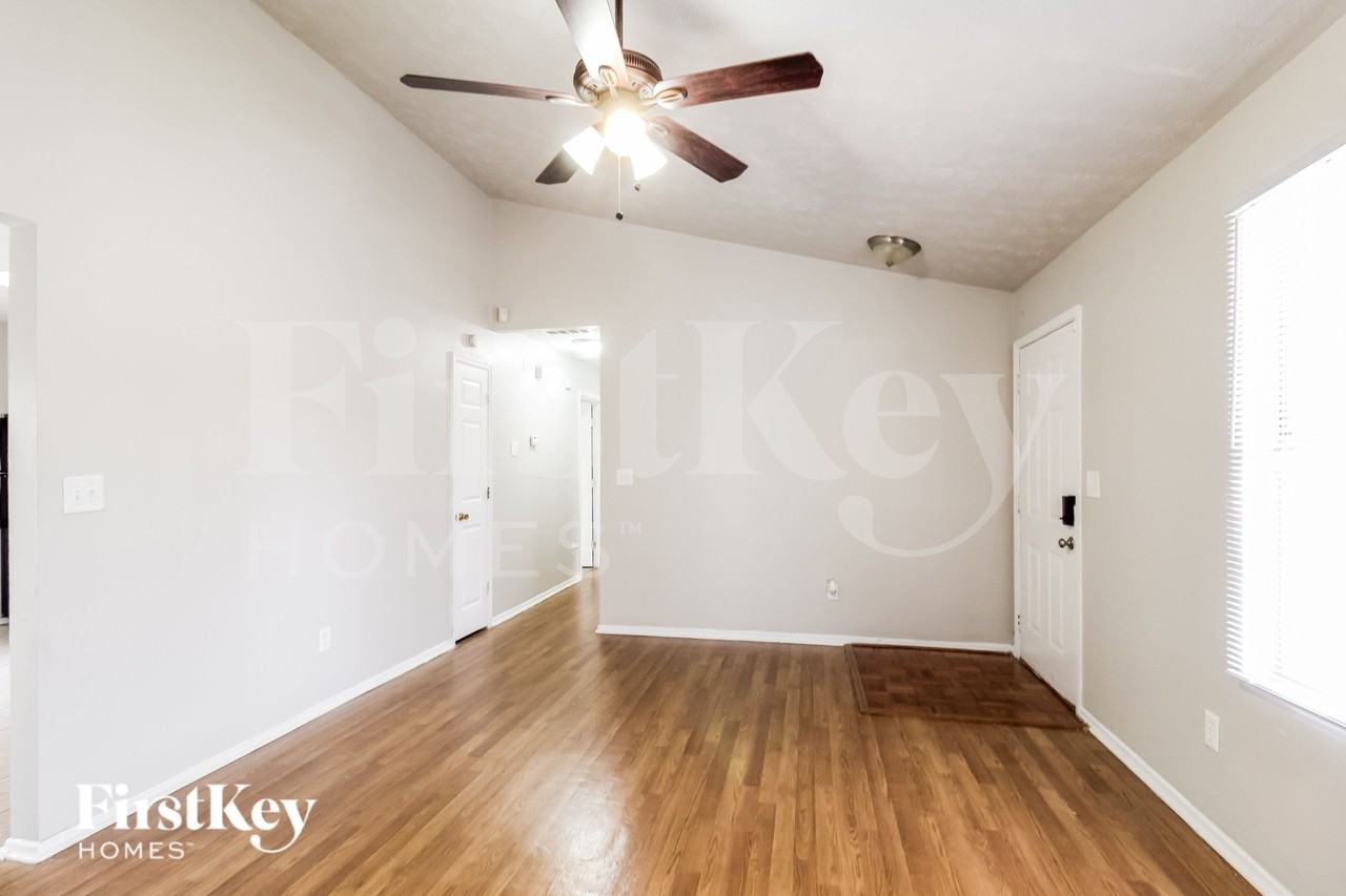 6450 Peppermill Ln - Photo 3 of 16