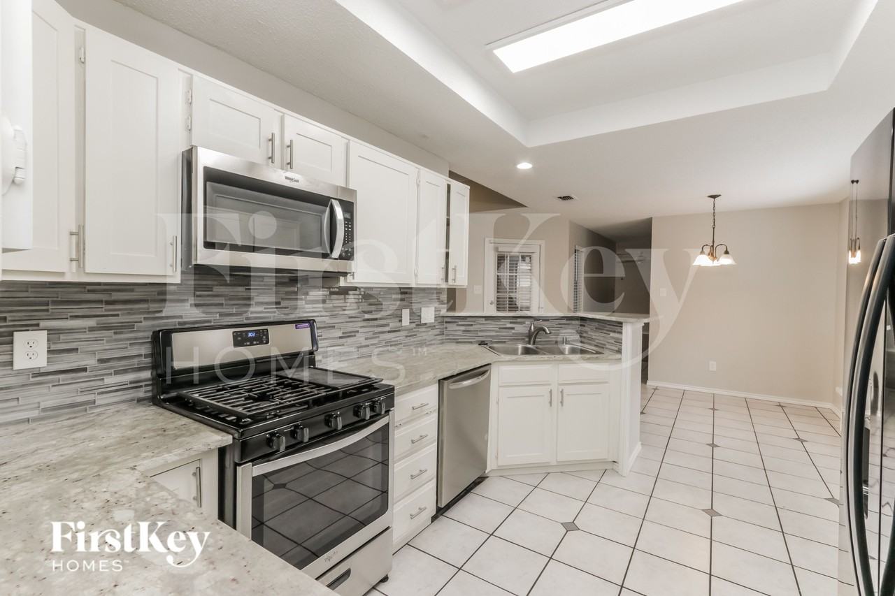 1008 Micarta Dr - Photo 7 of 16