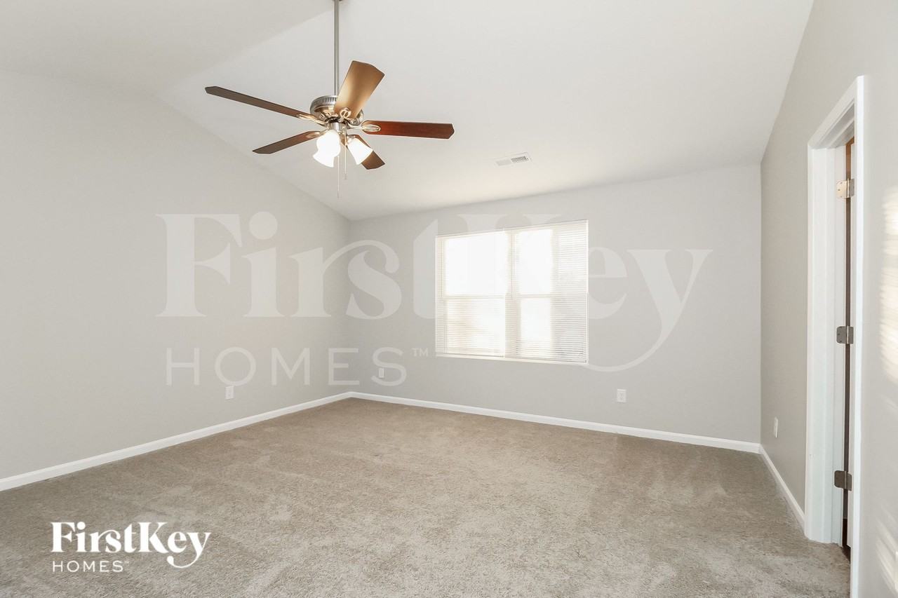 231 Creekstone Ct - Photo 6 of 15