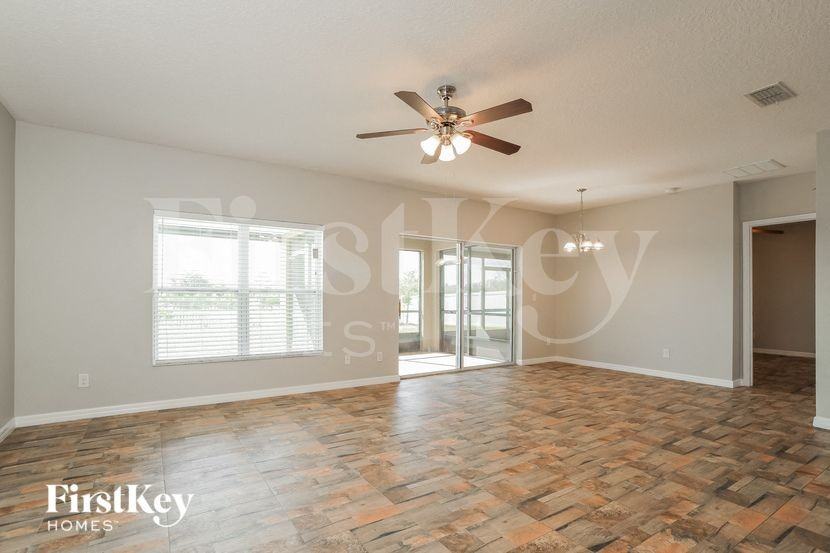 3512 Cayugas Loop - Photo 3 of 15