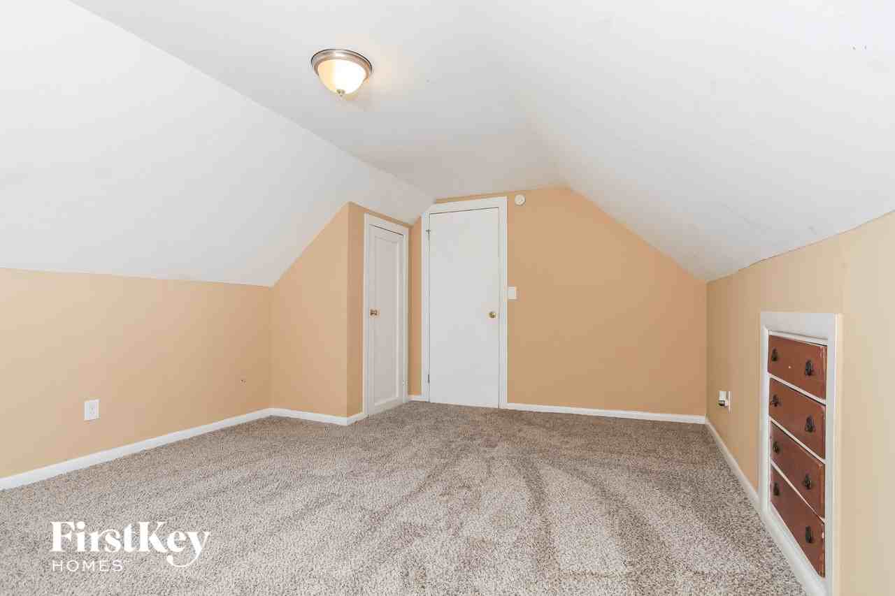 714 Ivyhill Dr - Photo 5 of 13