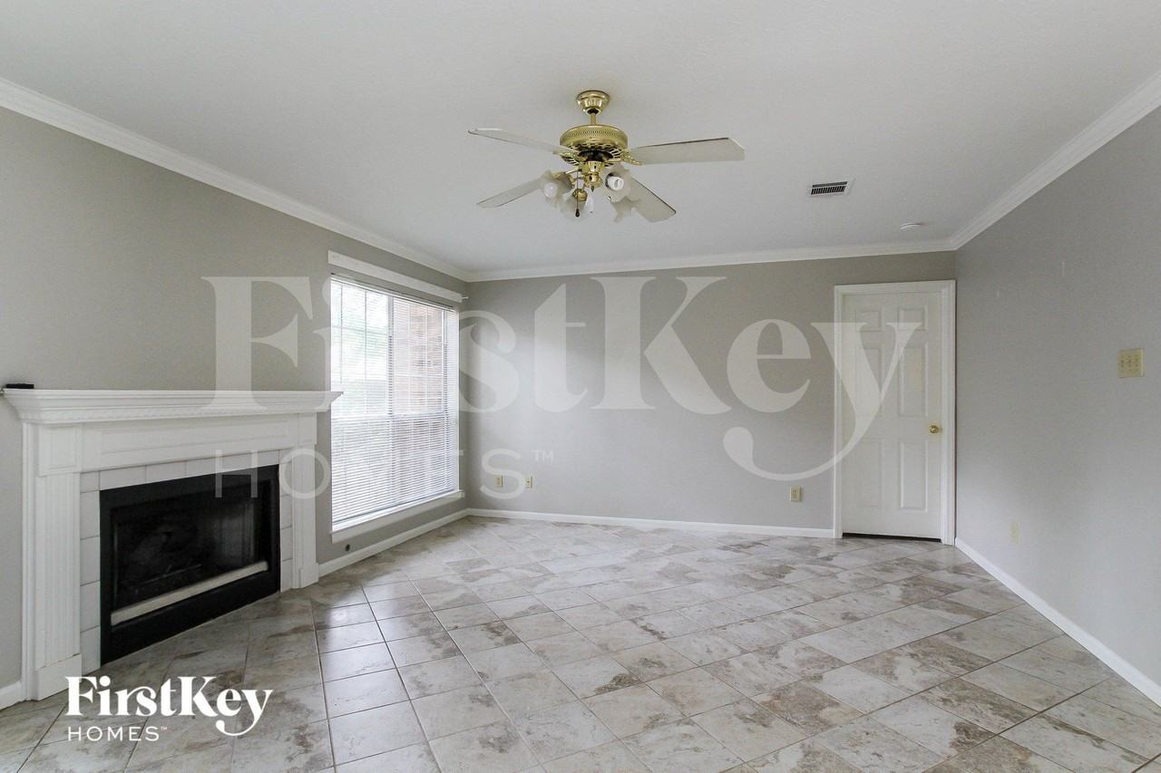 4434 Echo Falls Dr - Photo 3 of 15