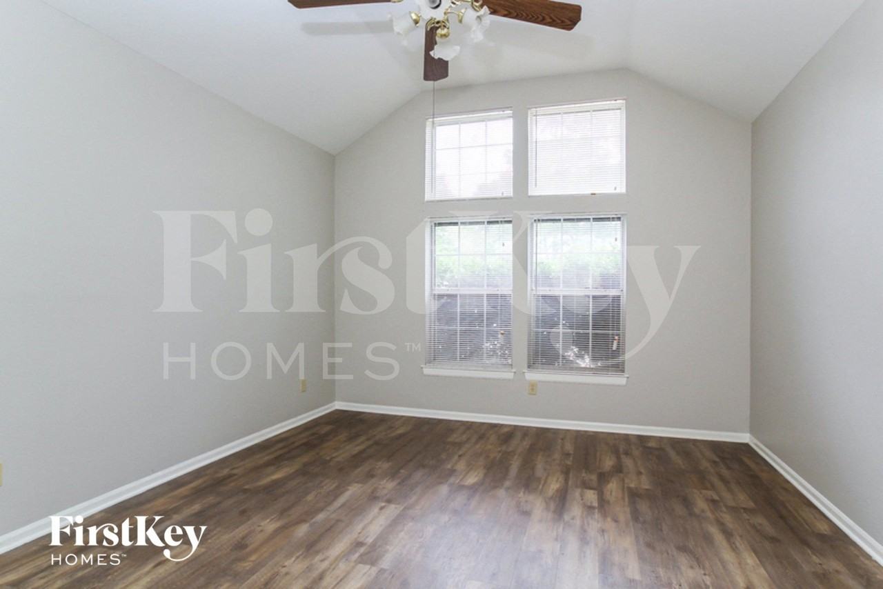 4434 Echo Falls Dr - Photo 5 of 15