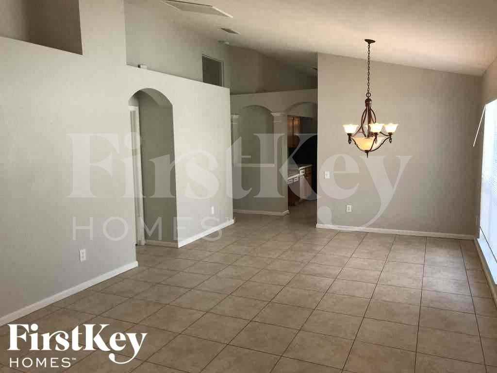 13233 Evening Sunset Ln - Photo 4 of 19