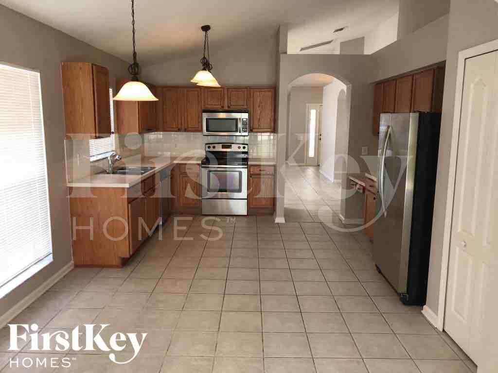 13233 Evening Sunset Ln - Photo 5 of 19