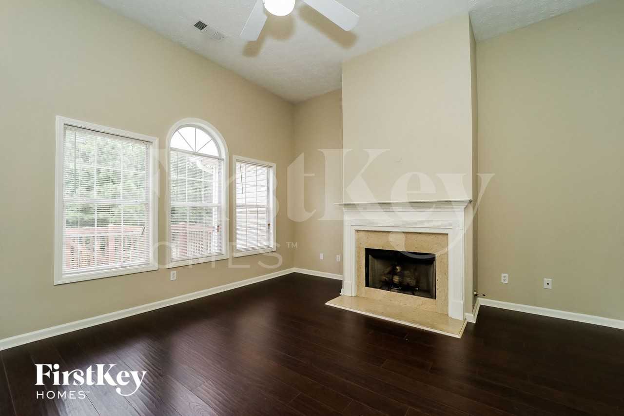 126 Calico Loop Rd - Photo 2 of 15