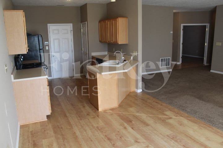 10 S Burkhart Dr - Photo 5 of 16