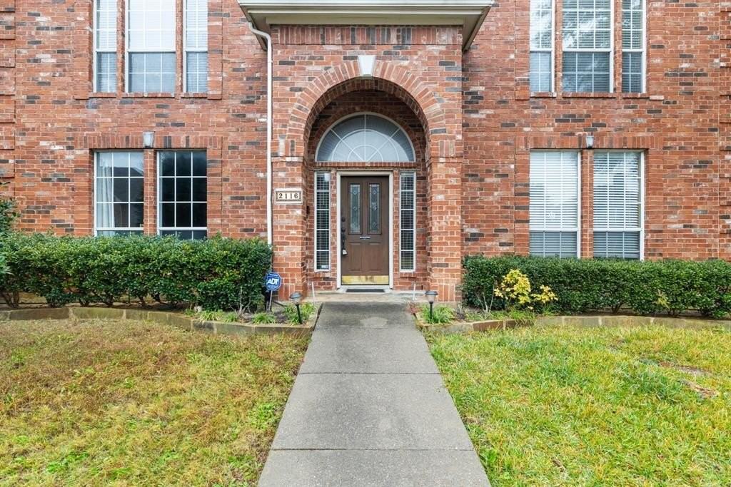 2116 Houlton Ln - Photo 3 of 40