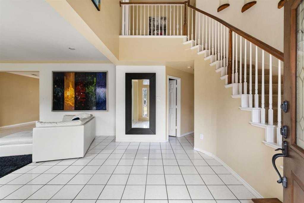 2116 Houlton Ln - Photo 6 of 40