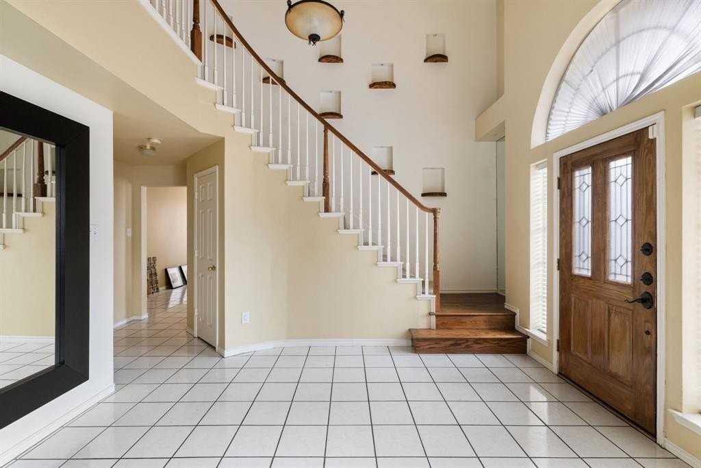 2116 Houlton Ln - Photo 7 of 40