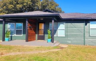 1204 Live Oak St - Photo 1 of 1