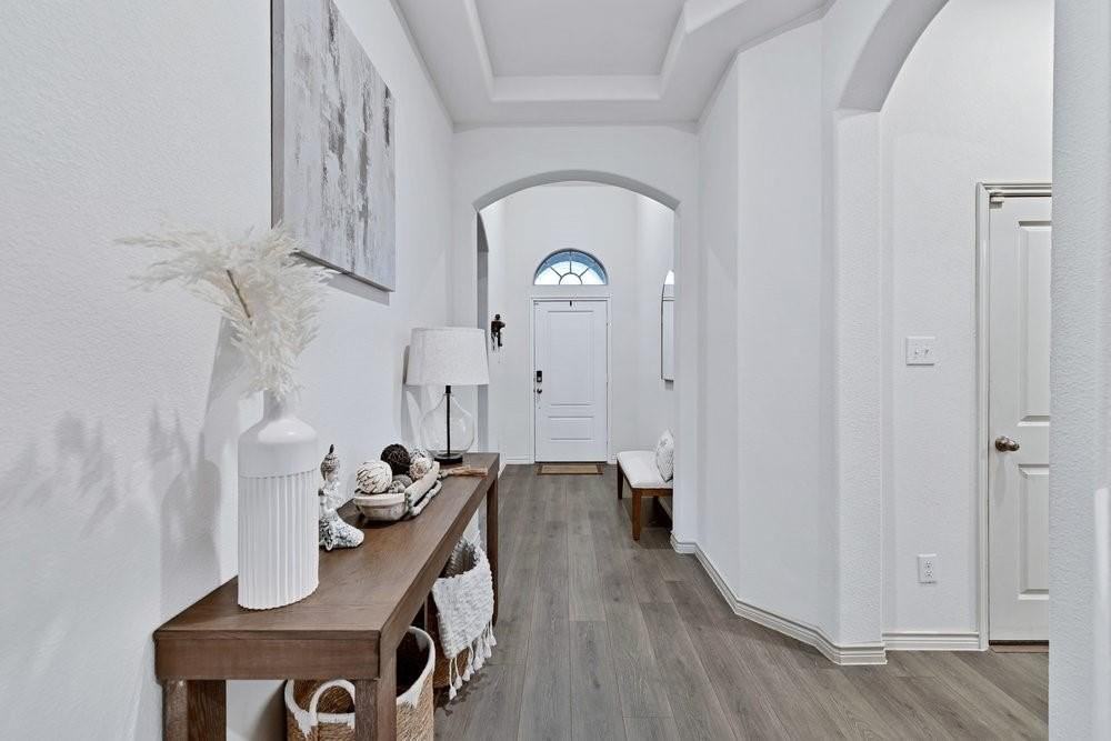 3027 Moccasin Ln - Photo 3 of 40