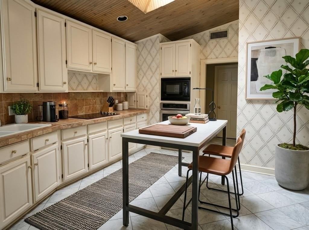 5821 Ridgerock Ct - Photo 3 of 24