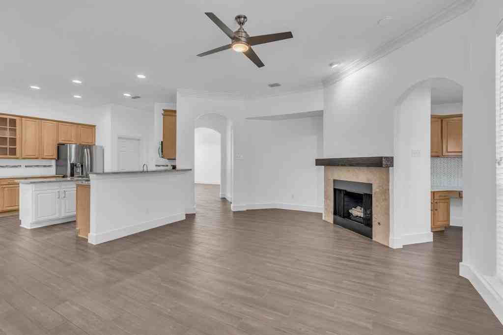 4024 Mattise Dr - Photo 5 of 15