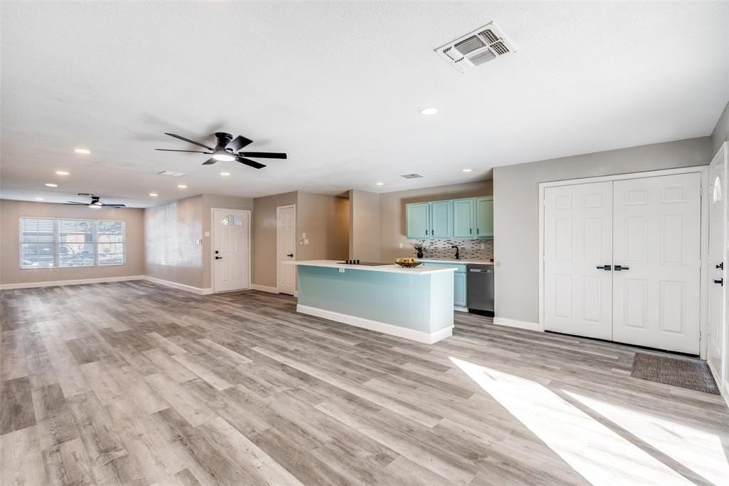 5216 Alpha Dr - Photo 3 of 13