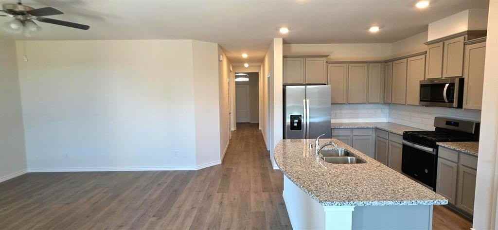 4125 Sky Dr - Photo 4 of 20