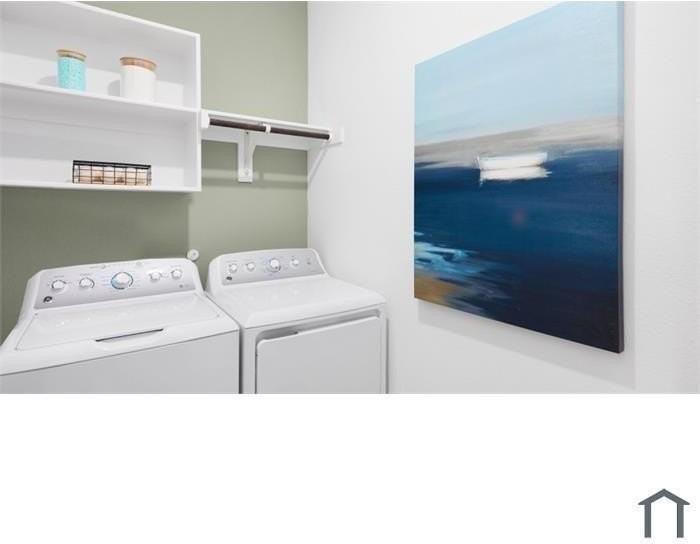 2138 Croton Ave - Photo 2 of 16