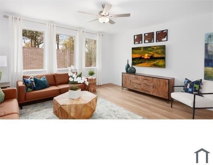 2138 Croton Ave - Photo 4 of 16