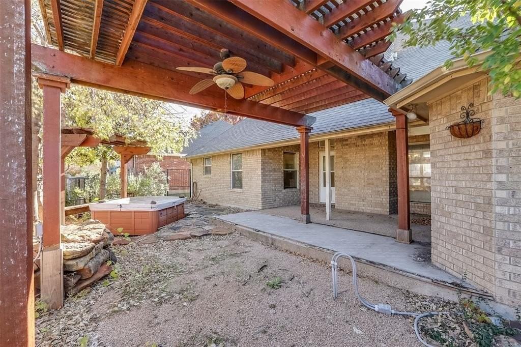 5901 River Bend Dr - Photo 4 of 16