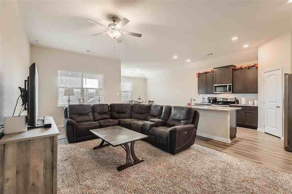 2215 Dahlia Way - Photo 6 of 21