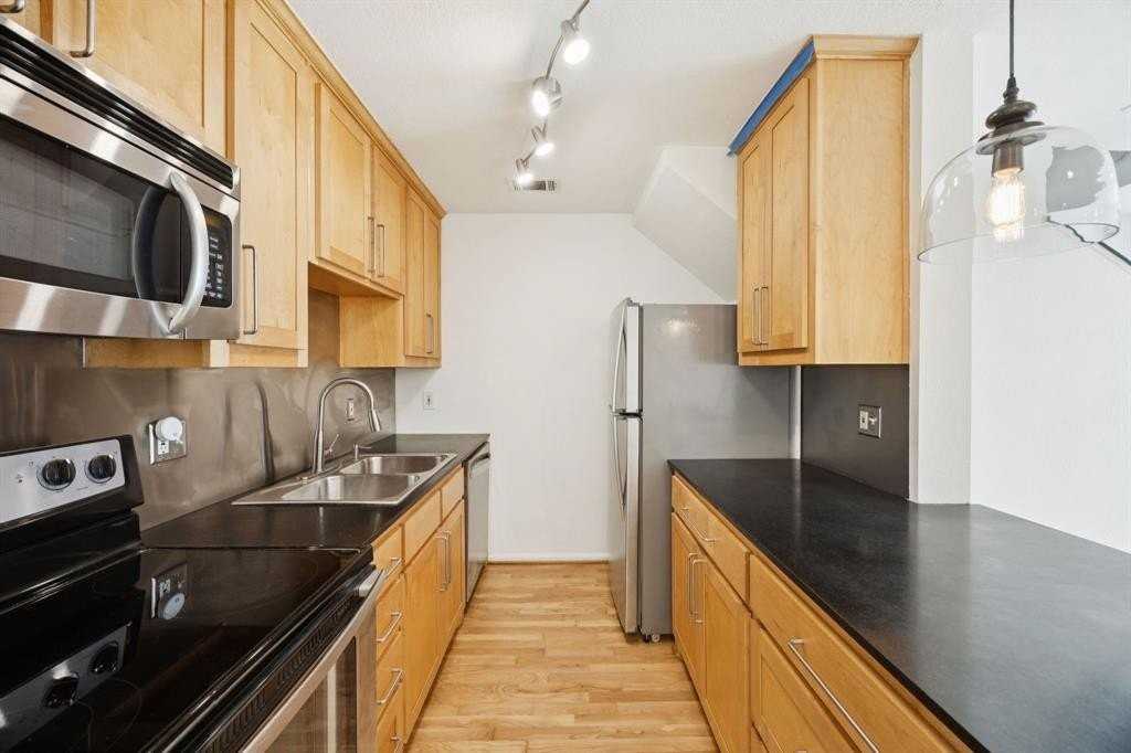 4320 Cole Ave #3 - Photo 5 of 36