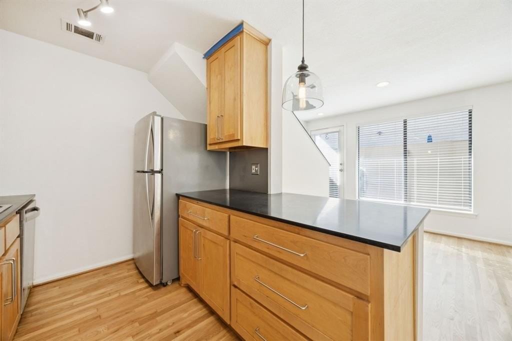 4320 Cole Ave #3 - Photo 7 of 36