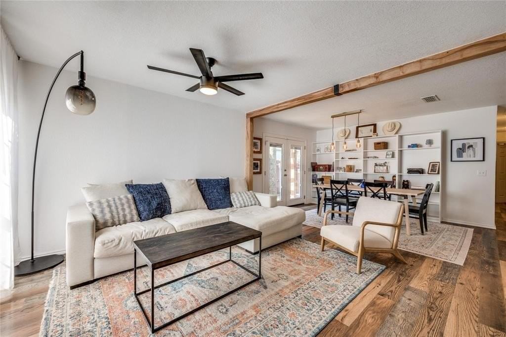 916 S Tennessee St - Photo 2 of 9