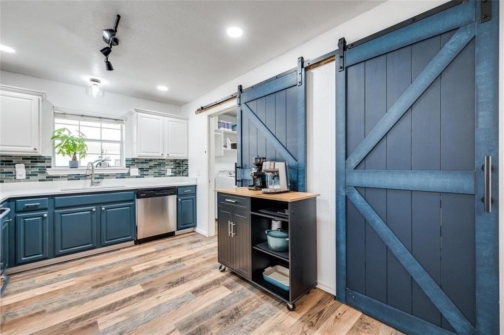 916 S Tennessee St - Photo 5 of 9