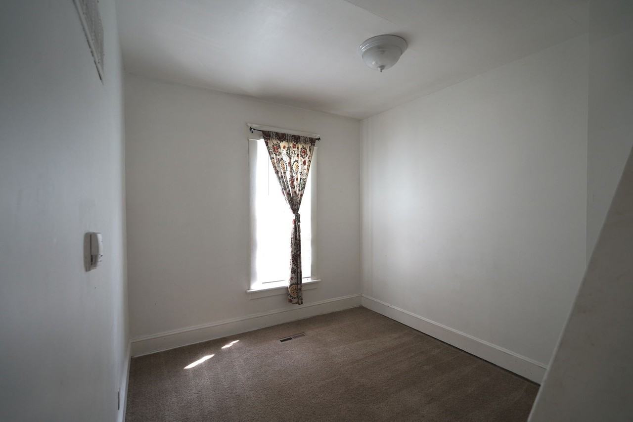 942 Missouri St - Photo 6 of 8