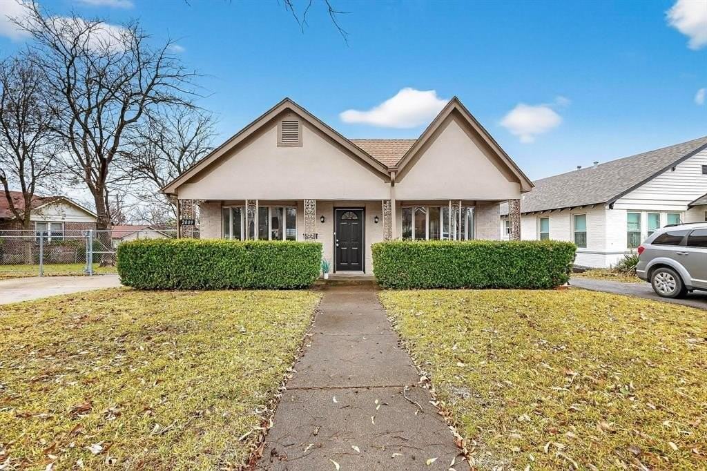 2009 Berwick Ave - Photo 2 of 29