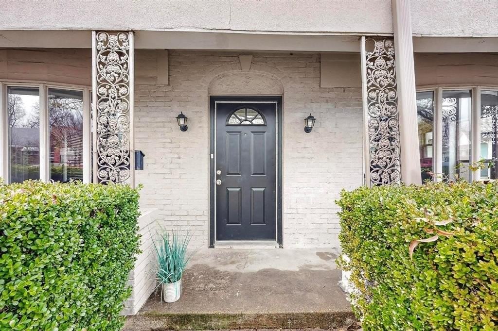 2009 Berwick Ave - Photo 4 of 29